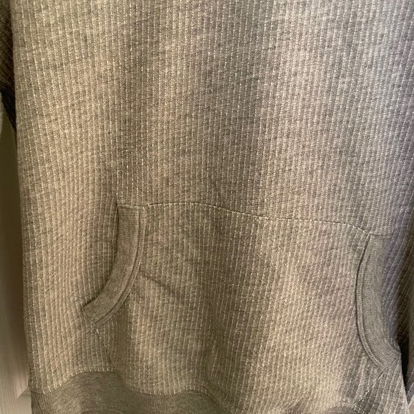 Big Loop Terry Hood in Knitted stripe with Embroideries - Picture 6 of 7